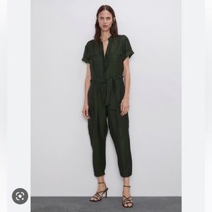 Zara / Wrinkle Effect Short Sleeve Cargo Jumpsuit
